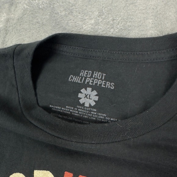 Red Hot Chili Peppers Blood Sugar Sex Magik Graphic T Shirt Mens XL Black Cotton - Picture 3 of 4